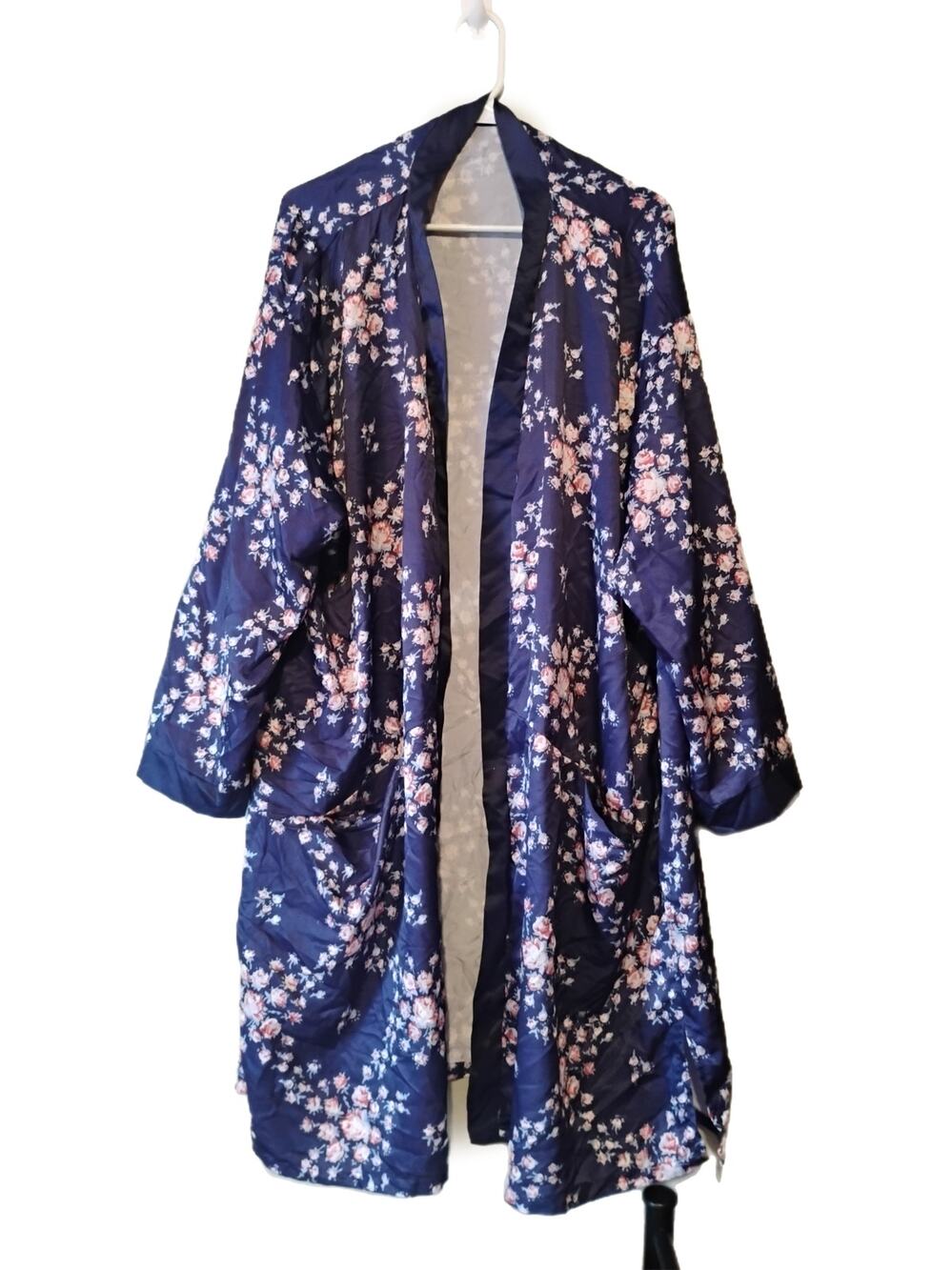 Morgan Lane Women's Robe Size XL